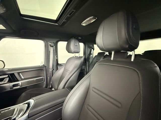 Used 2025 Mercedes-Benz G 550 image 9