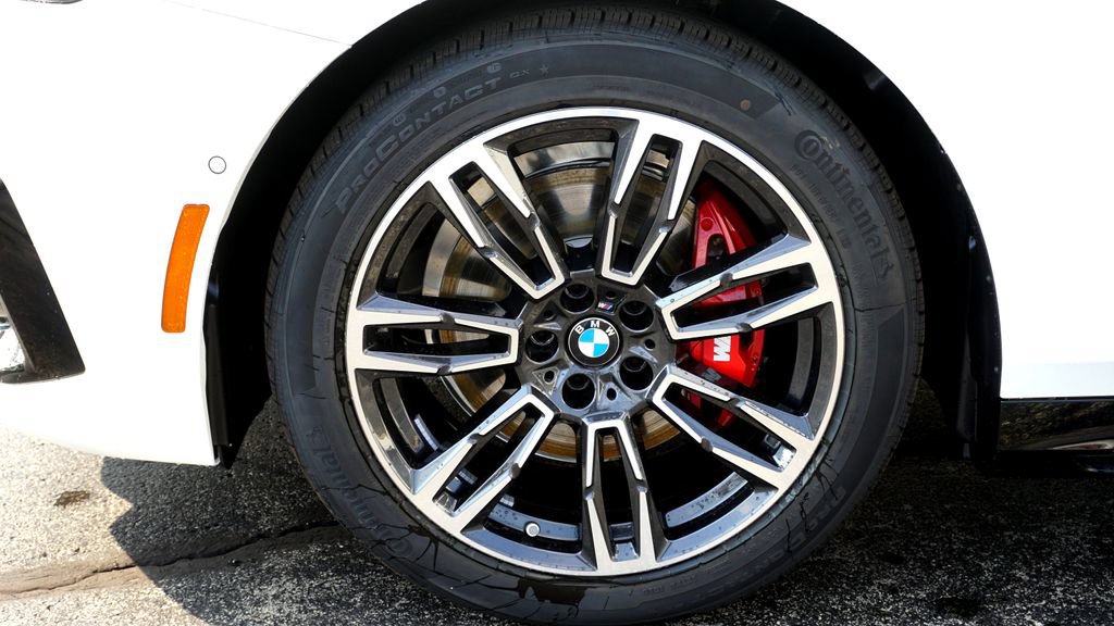 New 2027 BMW 530i xDrive w/ M Sport Package AWD/4WD image 3