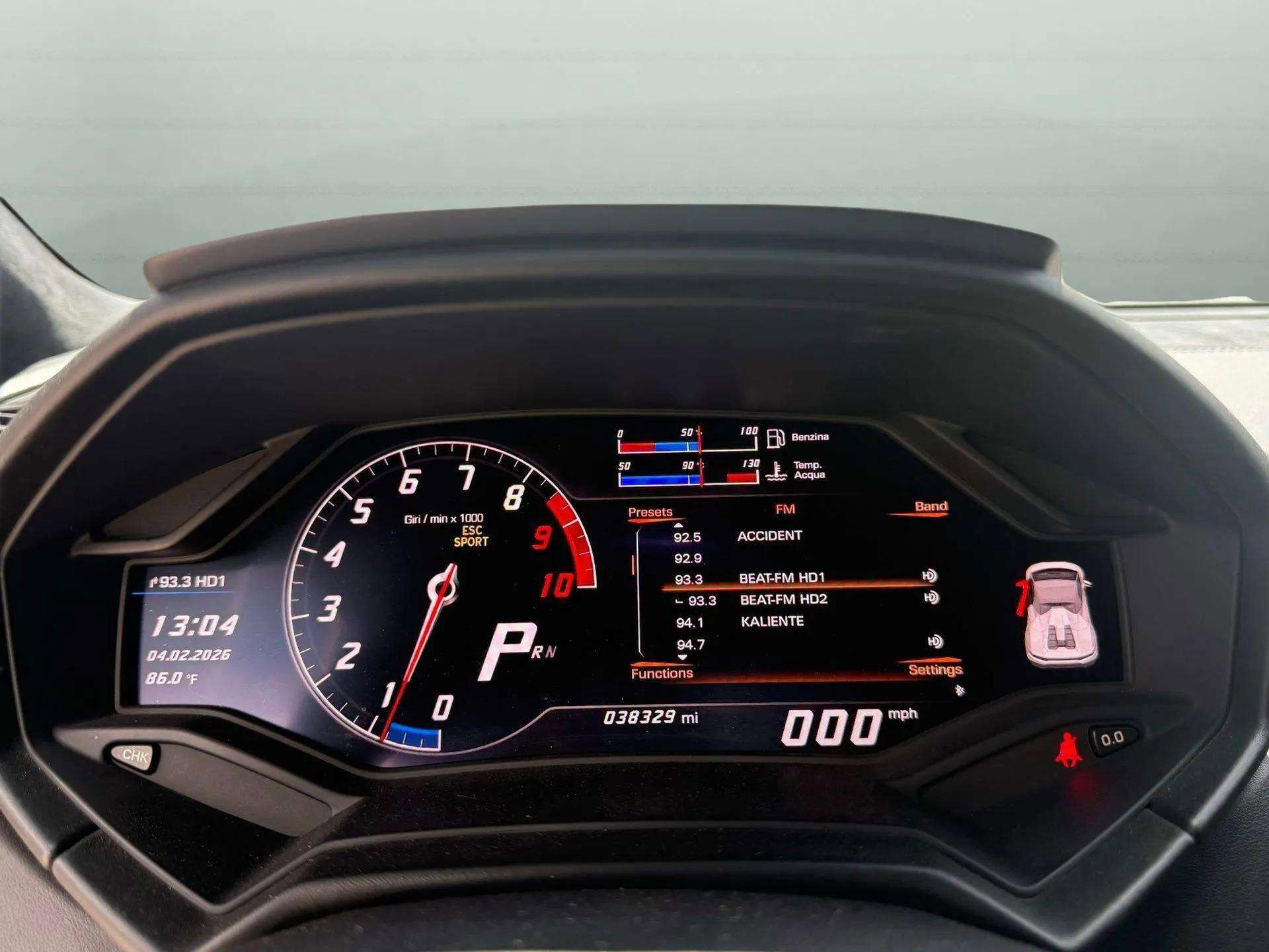 Used 2016 Lamborghini Huracan LP 610-4 image 35