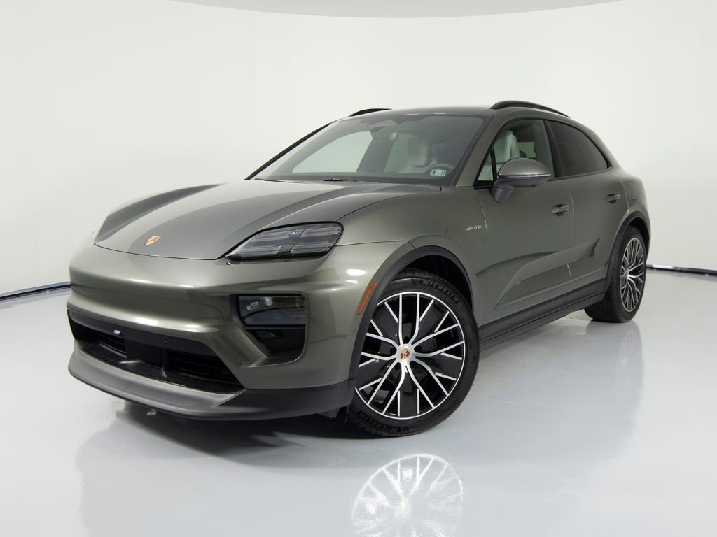 New 2026 Porsche Macan 4 Electric