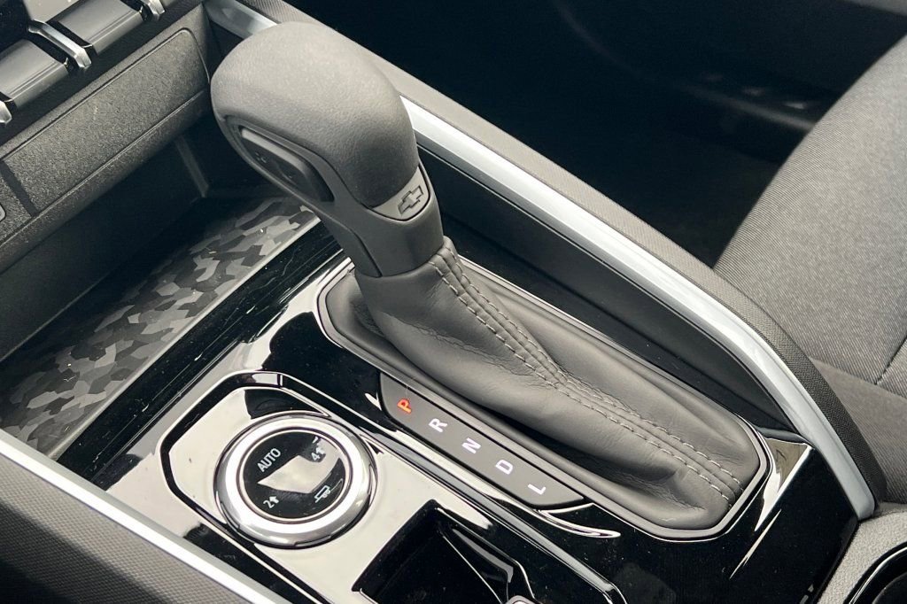 New 2026 Chevrolet Colorado W/T image 18