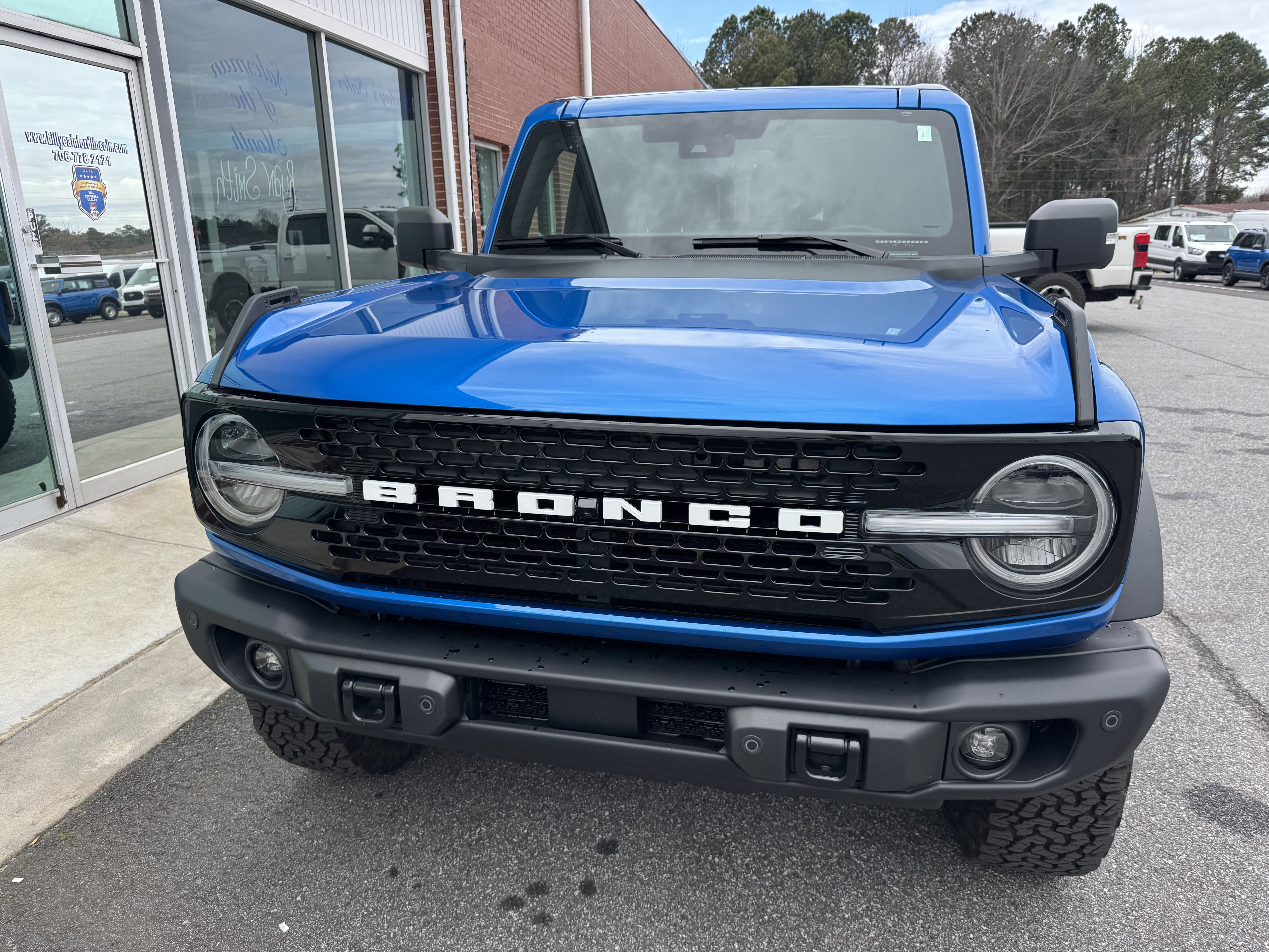 Used 2025 Ford Bronco Badlands image 4