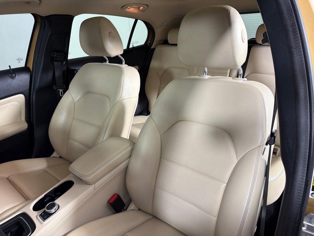Used 2018 Mercedes-Benz GLA 250 w/ Convenience Package image 11