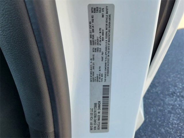New 2026 Chrysler Pacifica Select image 20
