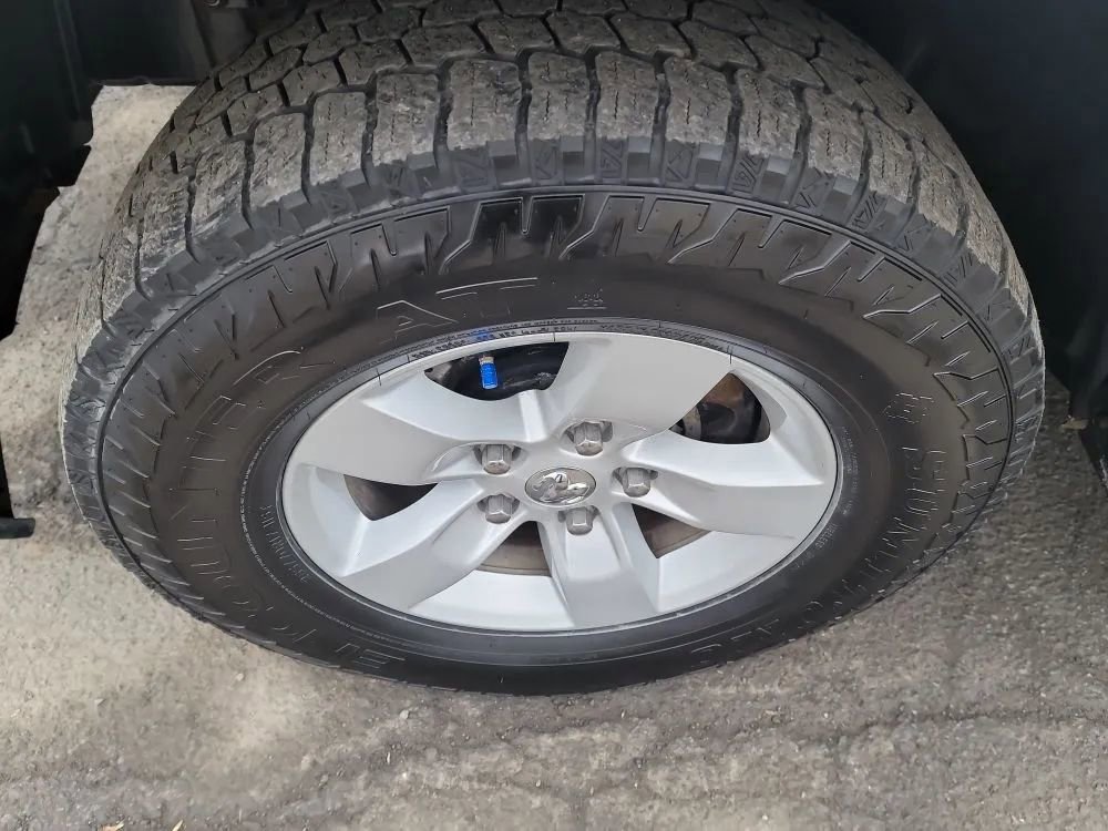 Used 2019 RAM 1500 Classic SLT AWD/4WD image 33