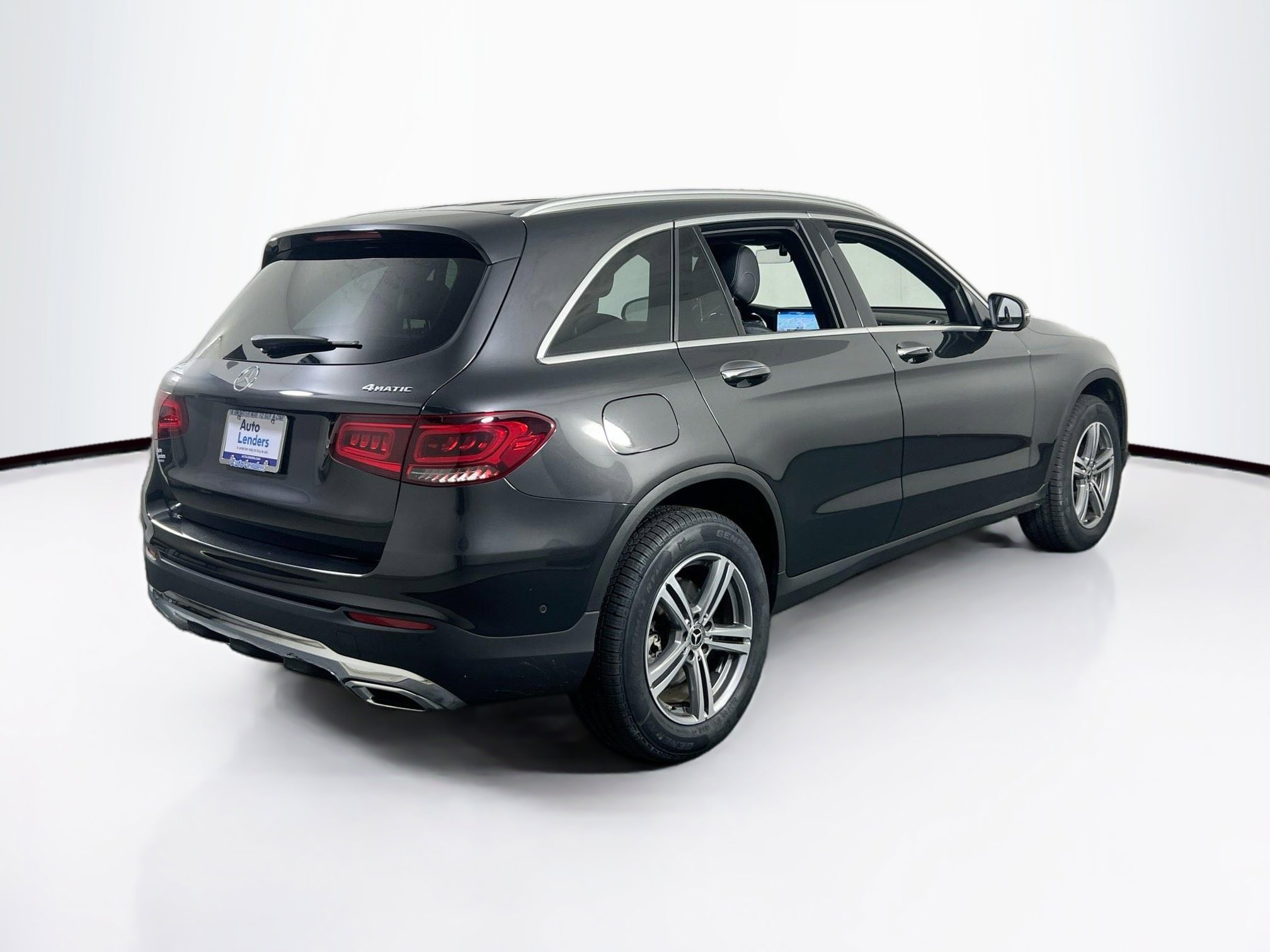 Used 2022 Mercedes-Benz GLC 300 4MATIC image 5
