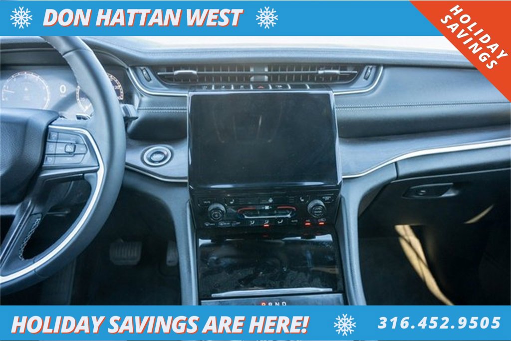 Used 2025 Jeep Grand Cherokee Limited image 8