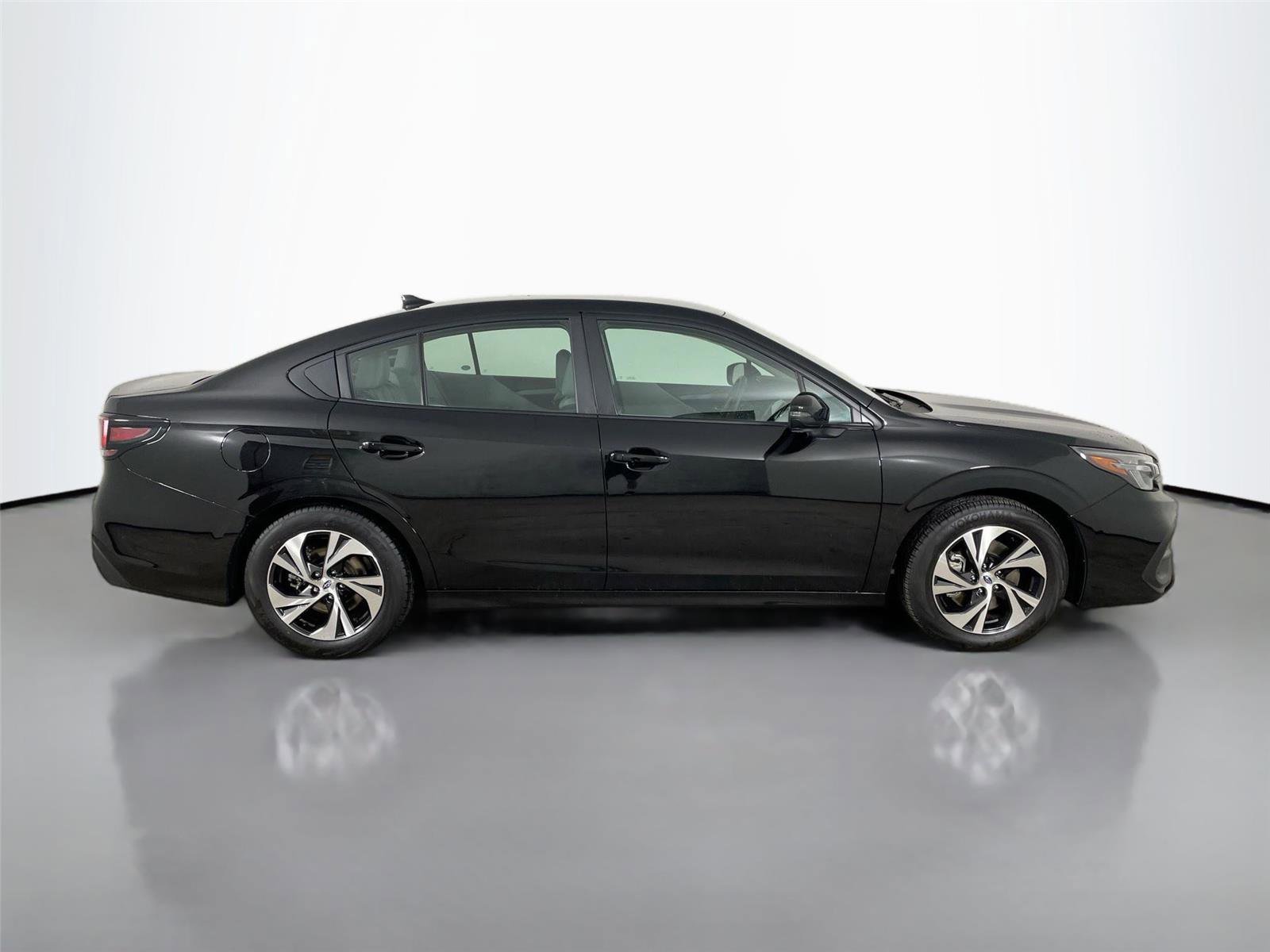 Used 2023 Subaru Legacy Premium AWD/4WD image 17
