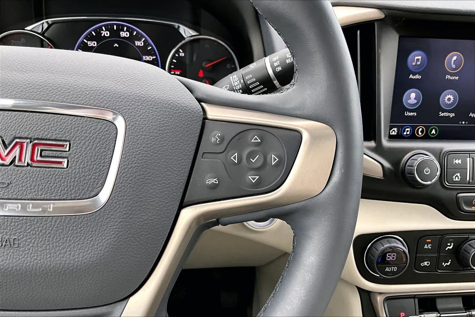 Used 2024 GMC Terrain Denali w/ Denali Premium Package AWD/4WD image 25
