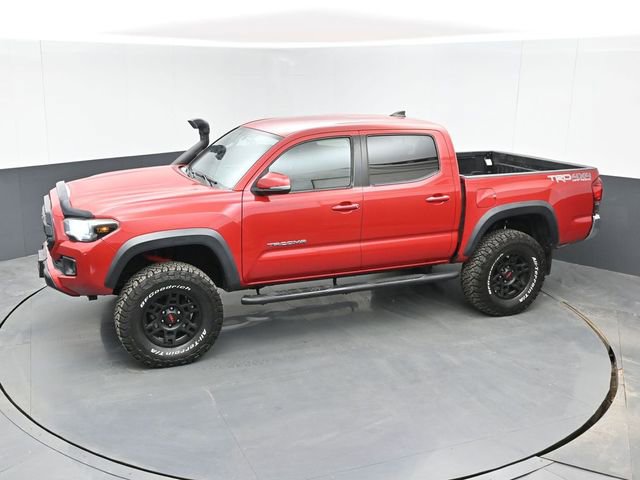 Used 2017 Toyota Tacoma TRD Off-Road w/ Tow Package (A/T) image 37