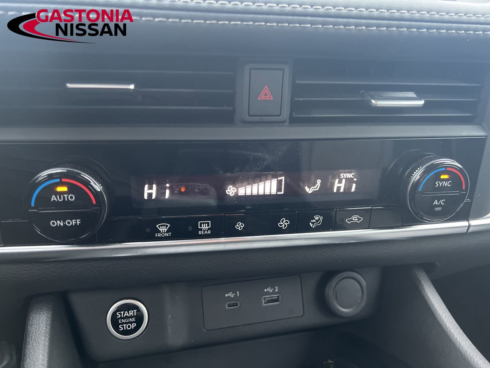 Used 2023 Nissan Rogue SV image 47