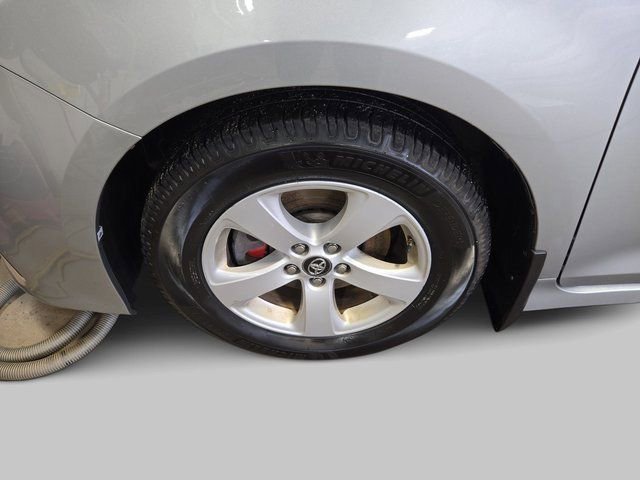 Used 2020 Toyota Sienna LE image 30