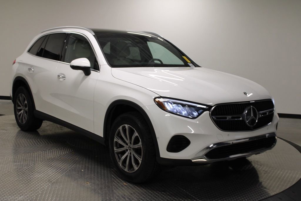 Used 2024 Mercedes-Benz GLC 300 image 9