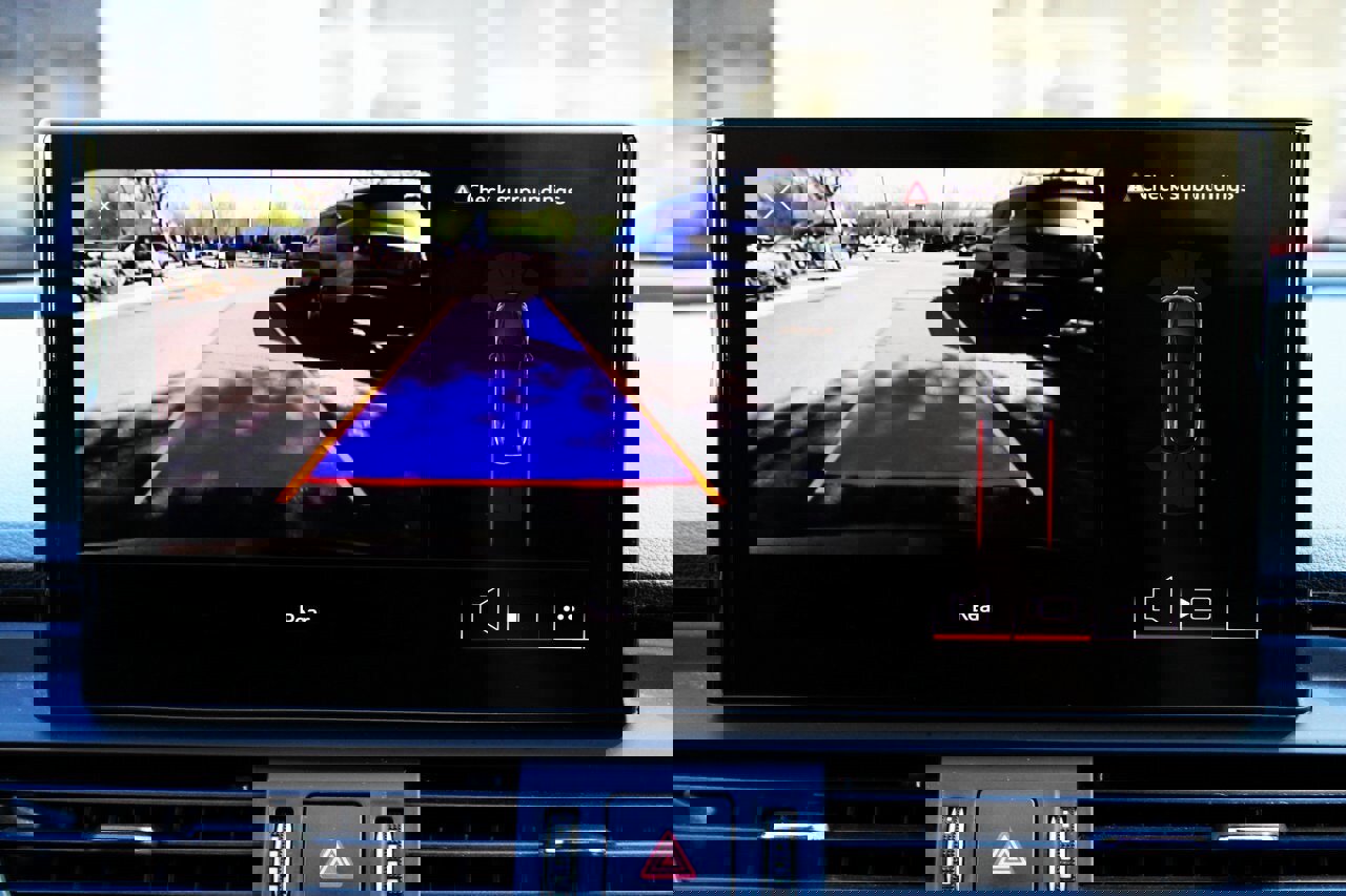 Used 2025 Audi Q5 2.0T Premium image 19