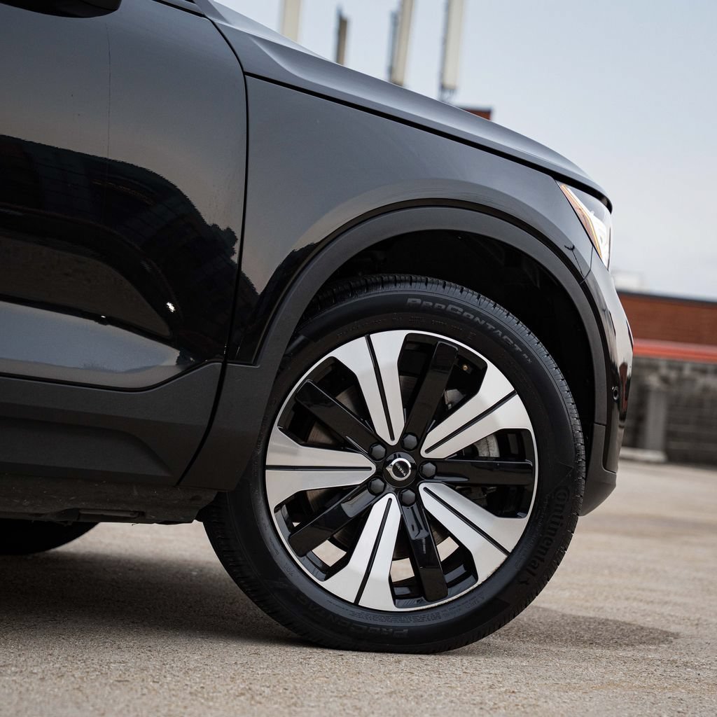 Certified 2023 Volvo C40 P8 Recharge Plus w/ Protection Package Premier AWD/4WD image 7