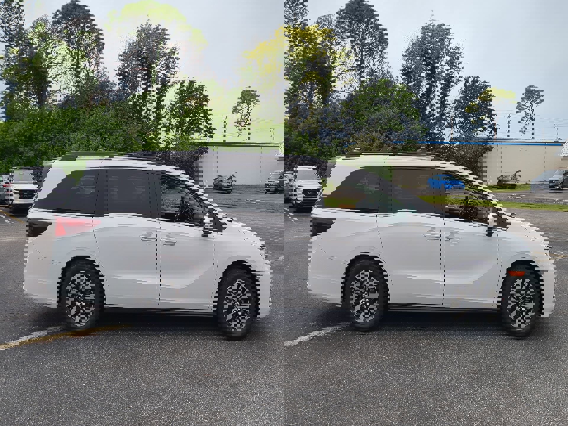 New 2026 Honda Odyssey EX-L image 5