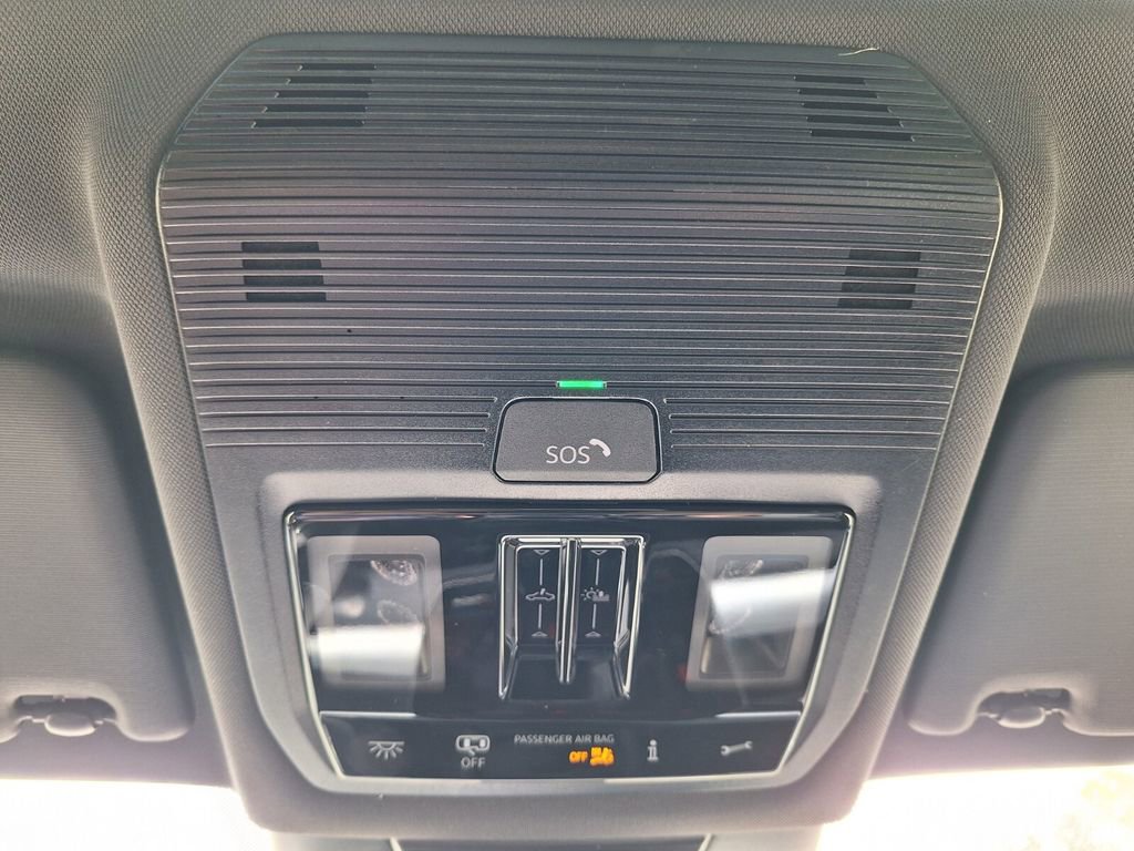 New 2026 Volkswagen Tiguan SE R-Line image 18