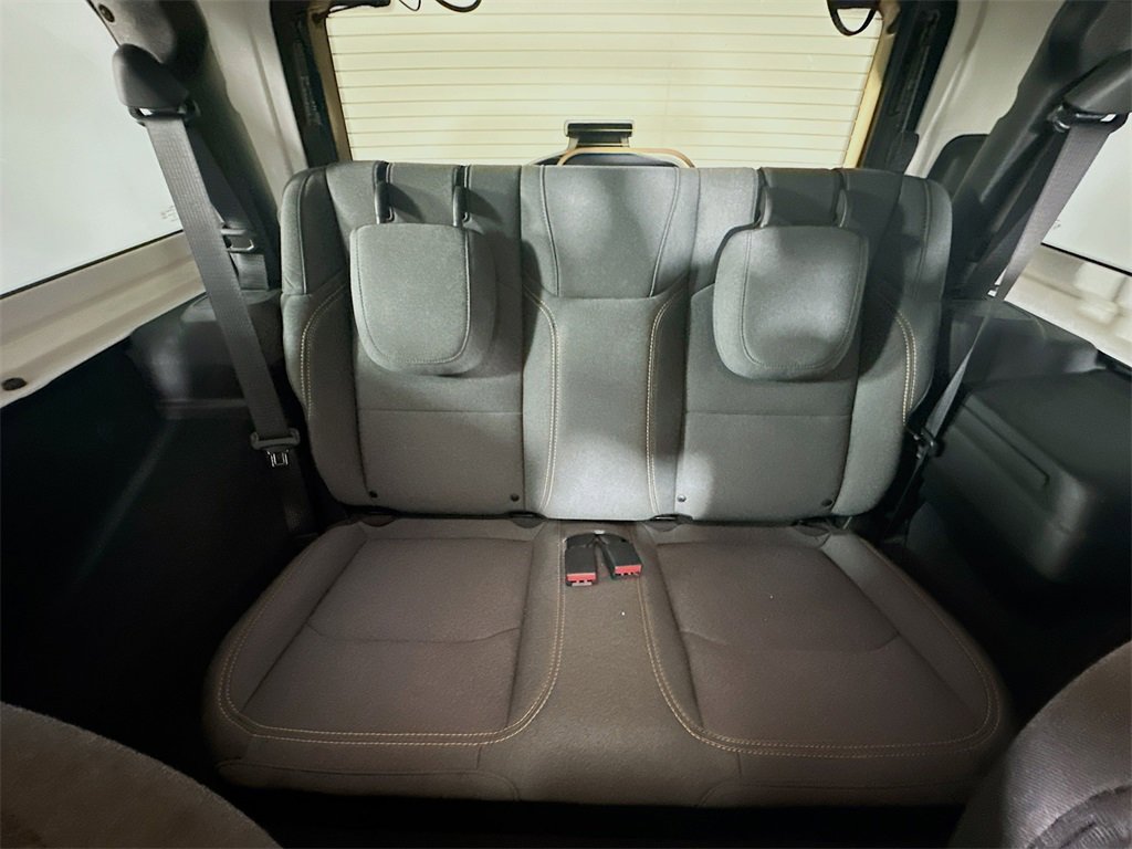 Used 2024 Jeep Wrangler Sport S image 13