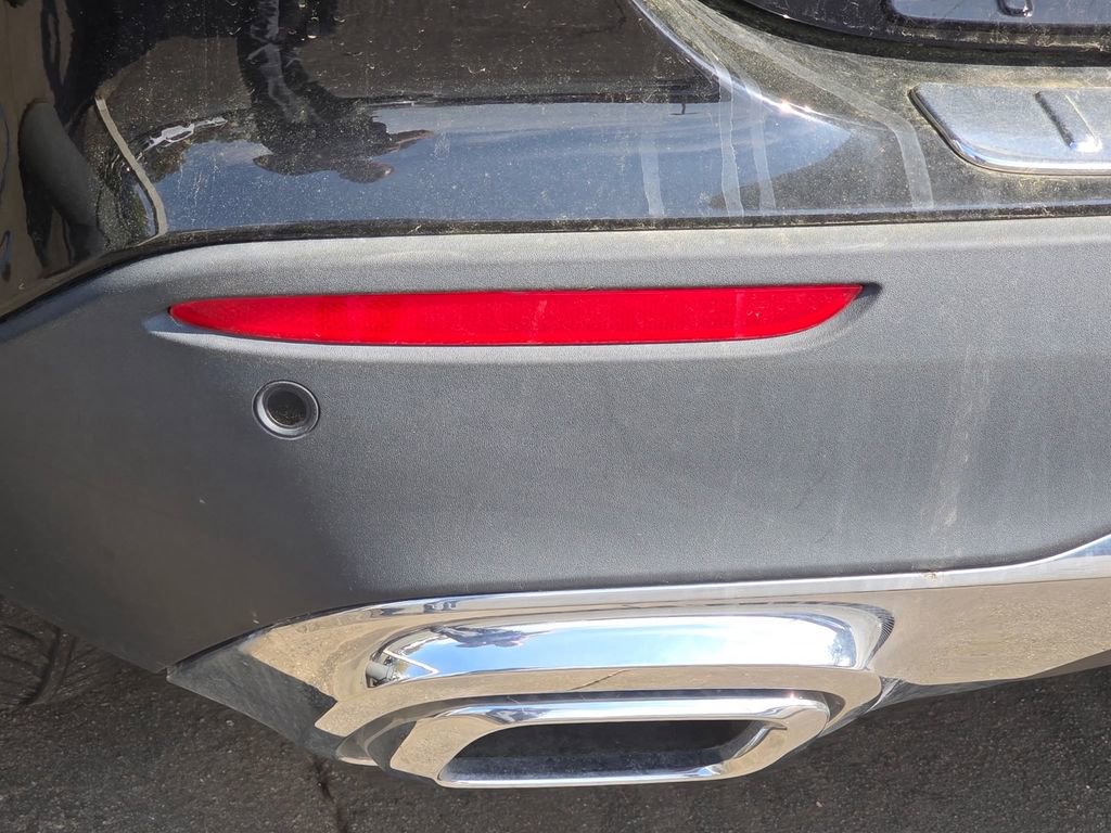 Used 2025 Mercedes-Benz GLA 250 image 9