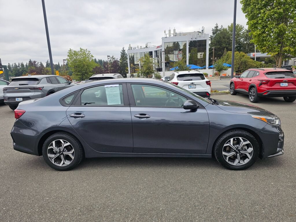 Used 2019 Kia Forte LXS FWD image 4