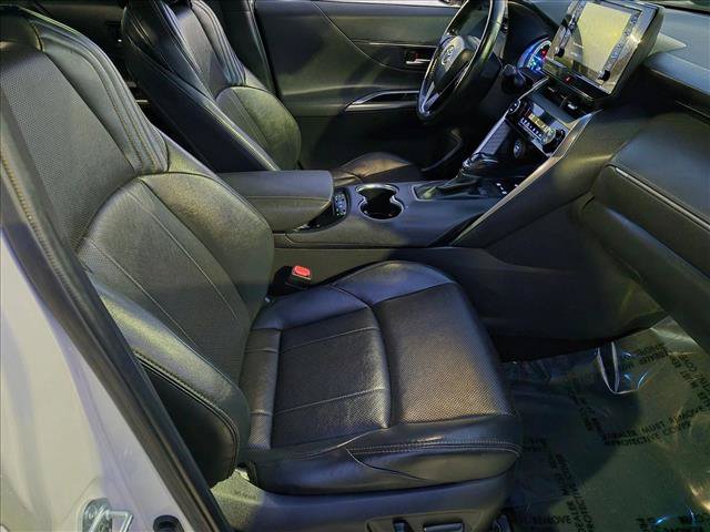 Used 2021 Toyota Venza XLE w/ Softex Package AWD/4WD image 19