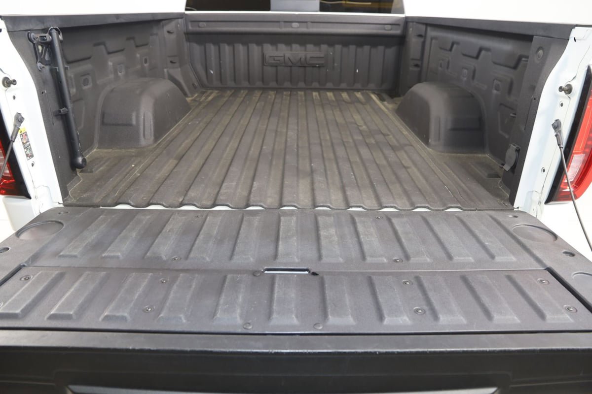 Used 2023 GMC Sierra 1500 SLT w/ SLT Convenience Package AWD/4WD image 51