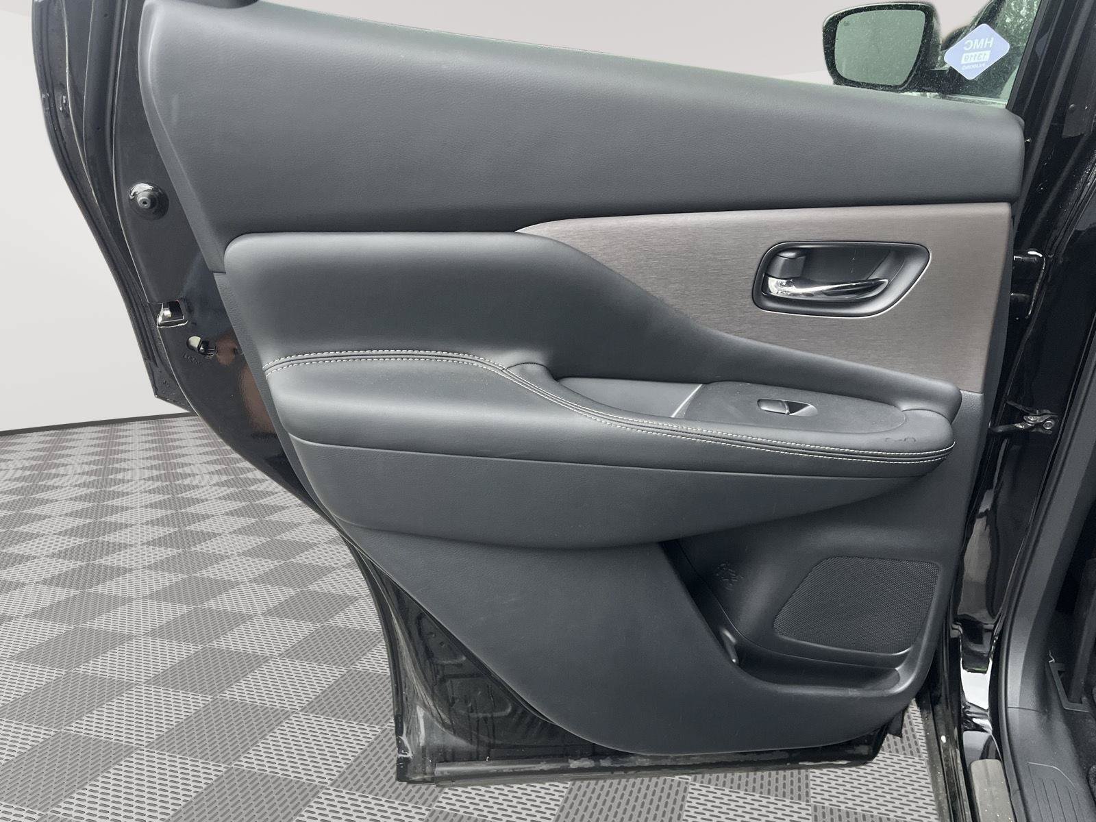 Certified 2023 Nissan Murano SL w/ SL Moonroof Package AWD/4WD image 11