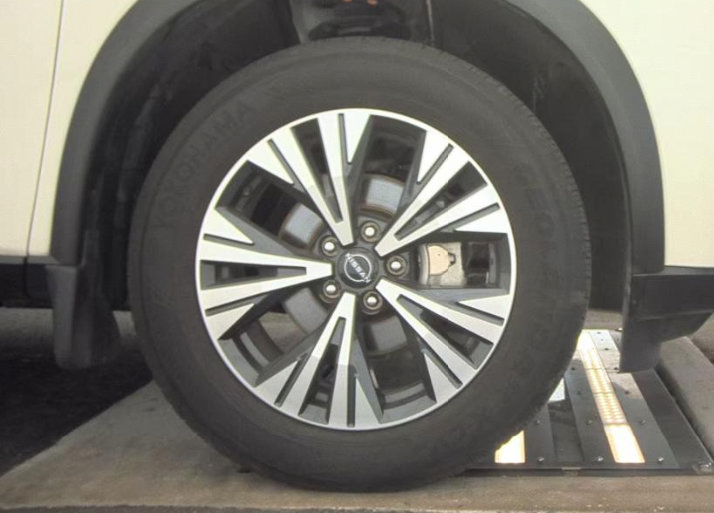 Used 2023 Nissan Rogue SV FWD image 14