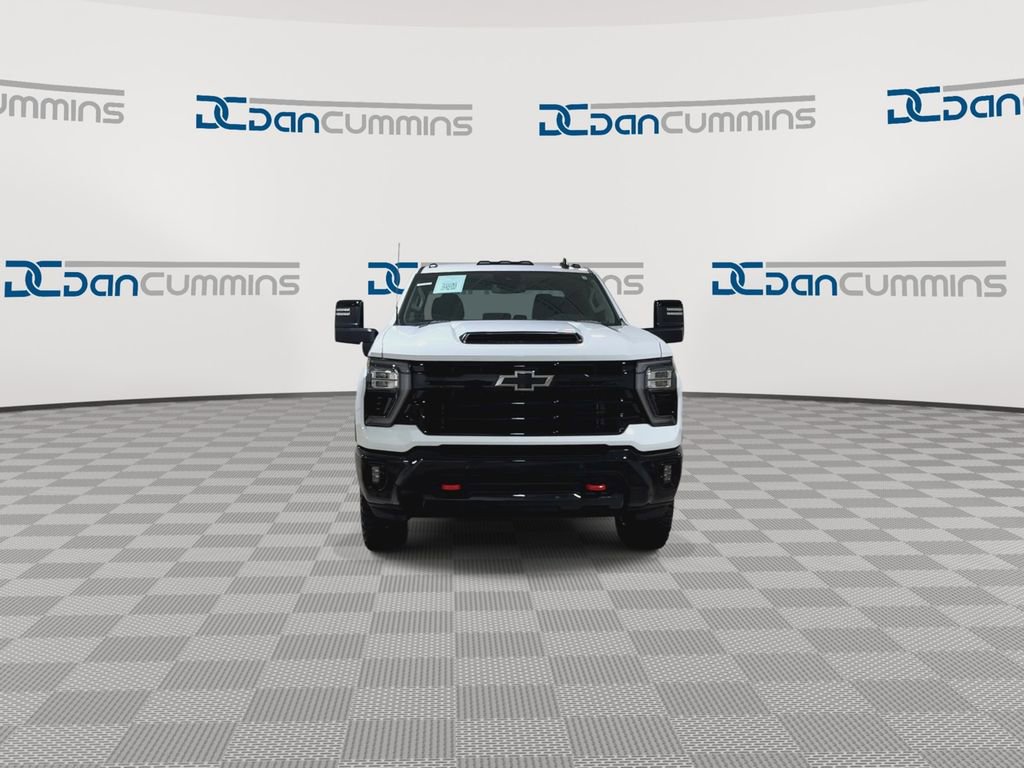 Used 2026 Chevrolet Silverado 2500 LT w/ Trail Boss Package AWD/4WD image 3