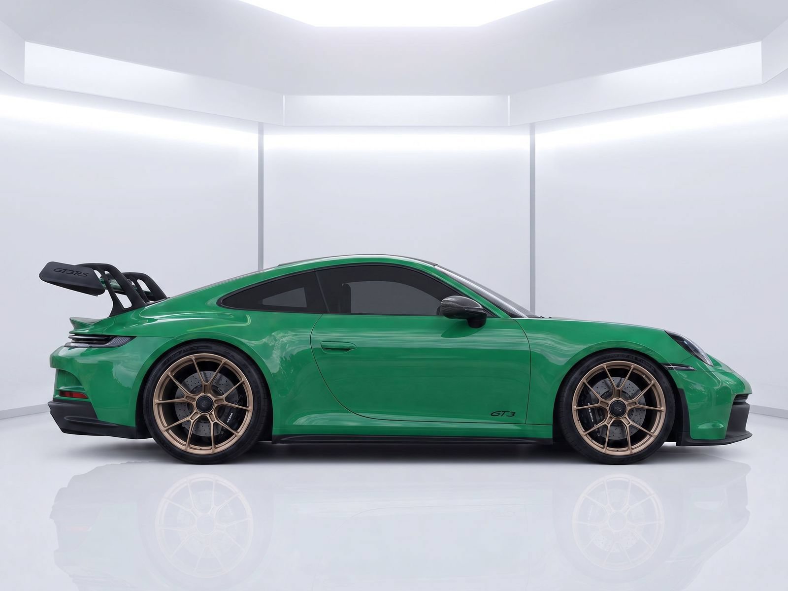Used 2023 Porsche 911 GT3 RWD video 3