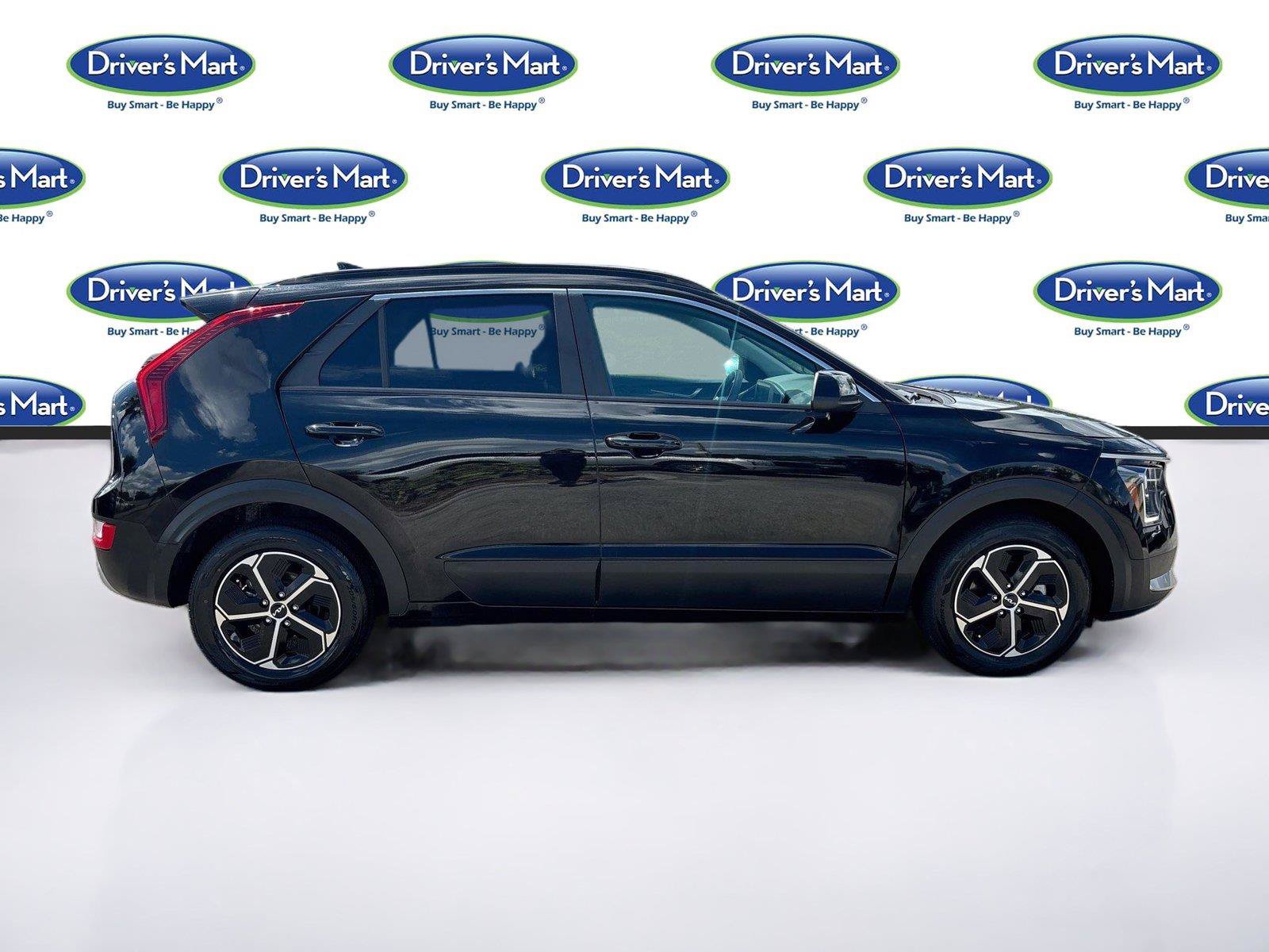 Used 2025 Kia Niro LX FWD image 8