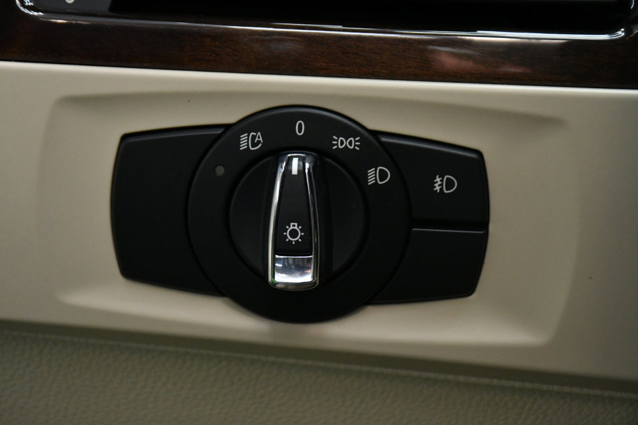 Used 2011 BMW 335i Coupe image 19