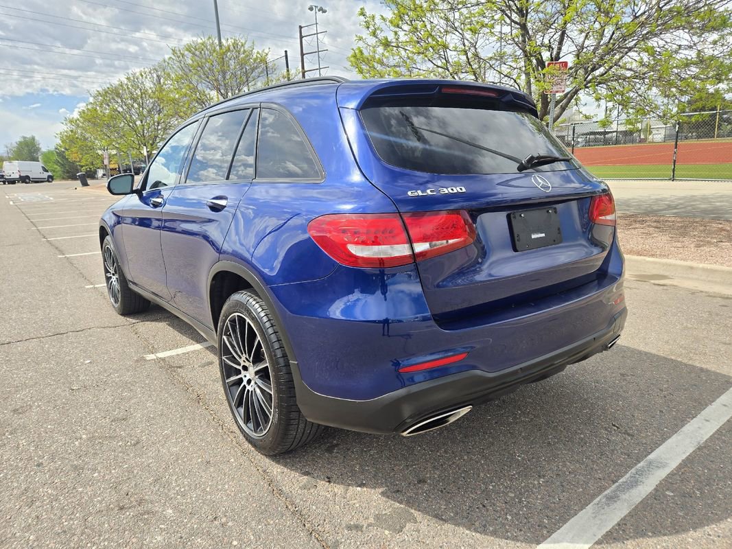Used 2017 Mercedes-Benz GLC 300 4MATIC image 6
