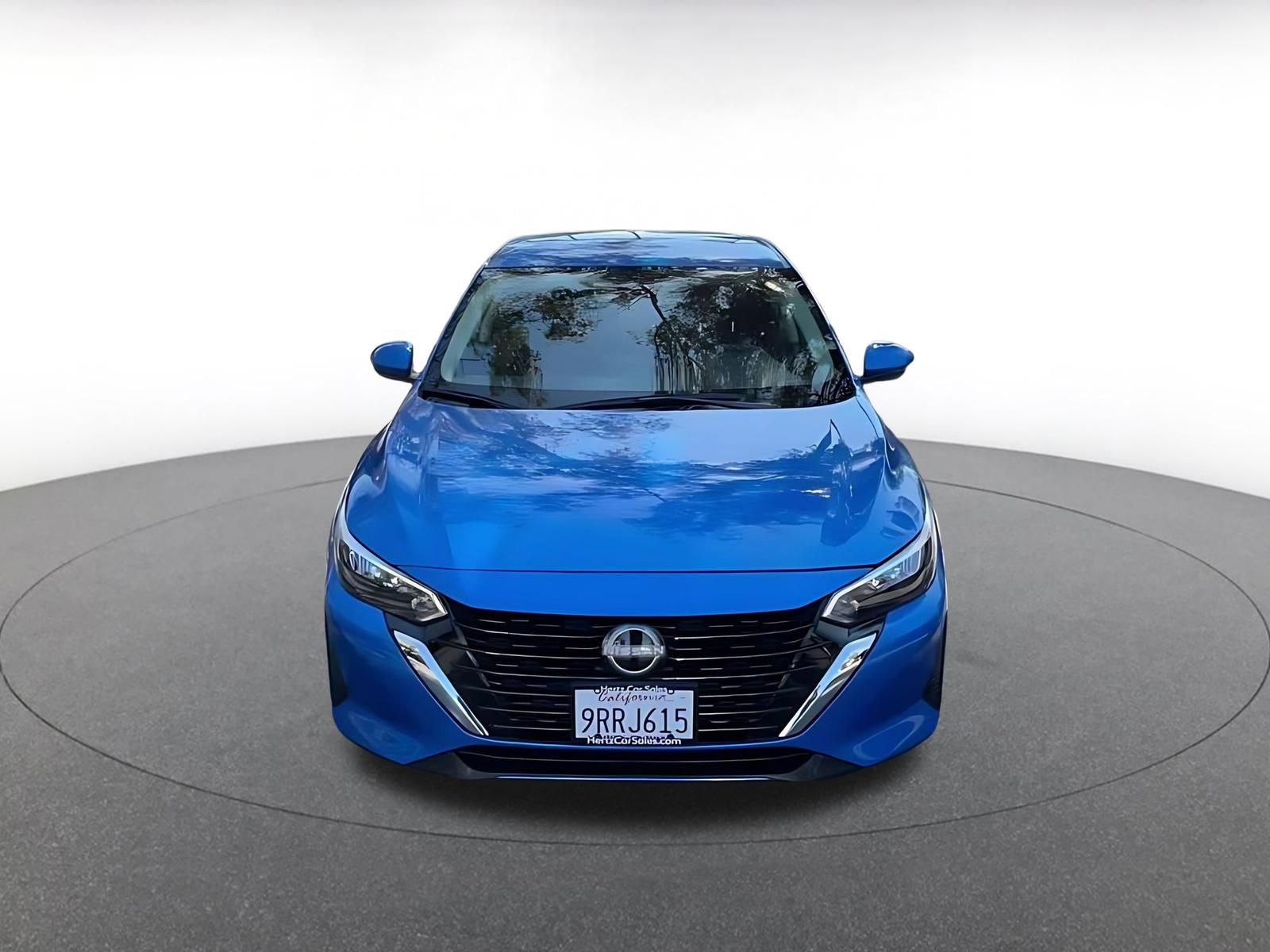 Used 2025 Nissan Sentra SV FWD image 4