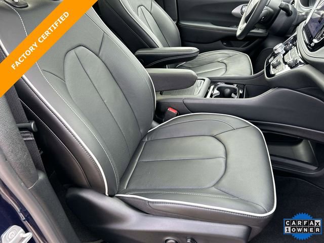 Used 2025 Chrysler Pacifica Premium FWD image 23