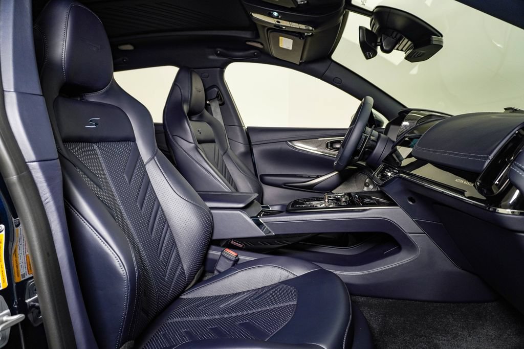 Used 2026 Aston Martin DBX S AWD/4WD image 18