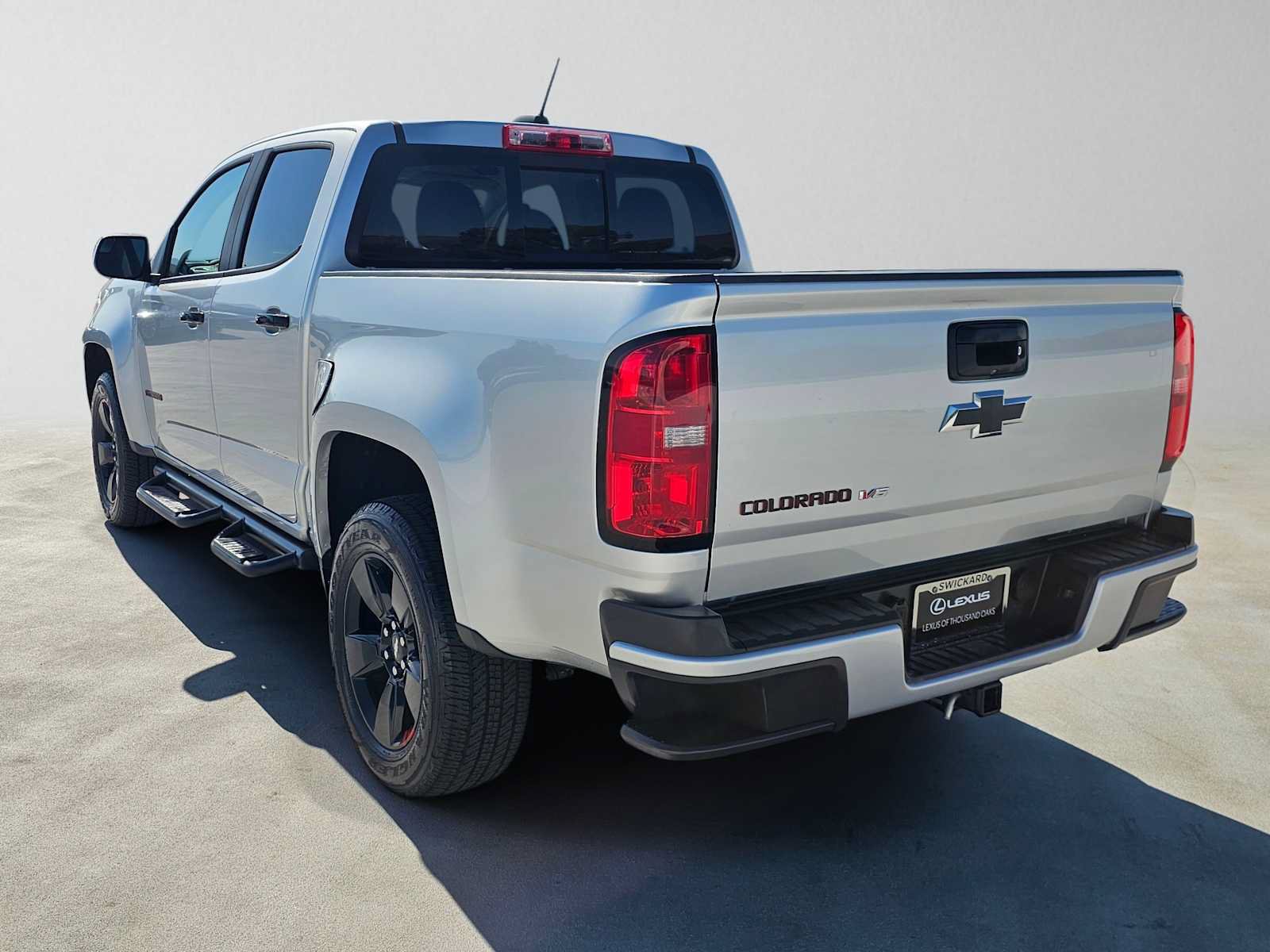 Used 2019 Chevrolet Colorado LT w/ Redline Special Edition RWD image 5