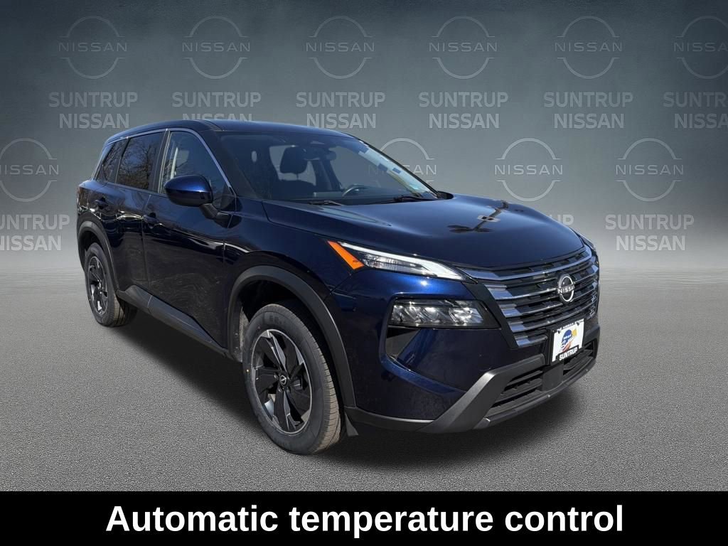Used 2024 Nissan Rogue SV image 9