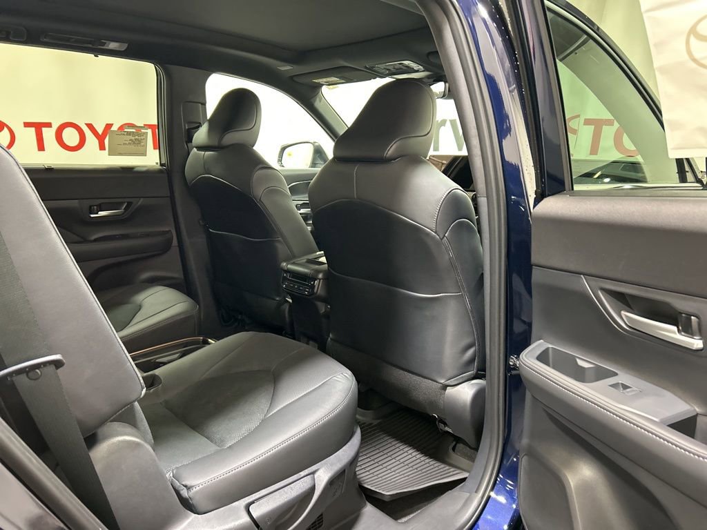 Used 2026 Toyota Grand Highlander AWD Hybrid image 15