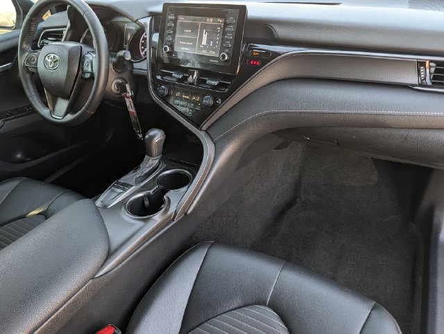 Used 2024 Toyota Camry SE FWD image 31