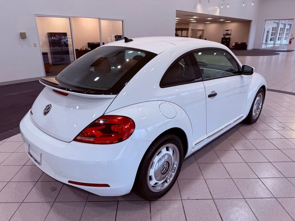 Used 2015 Volkswagen Beetle 1.8T Classic image 10