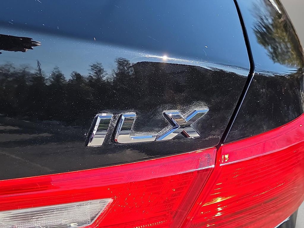 Used 2013 Acura ILX w/ Premium Package image 29