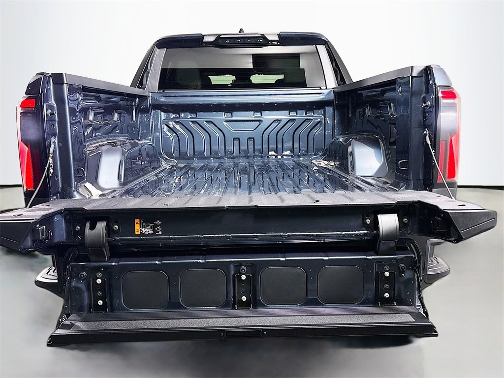 New 2026 GMC Sierra EV Elevation w/ LPO, Elevation Dark Package image 33