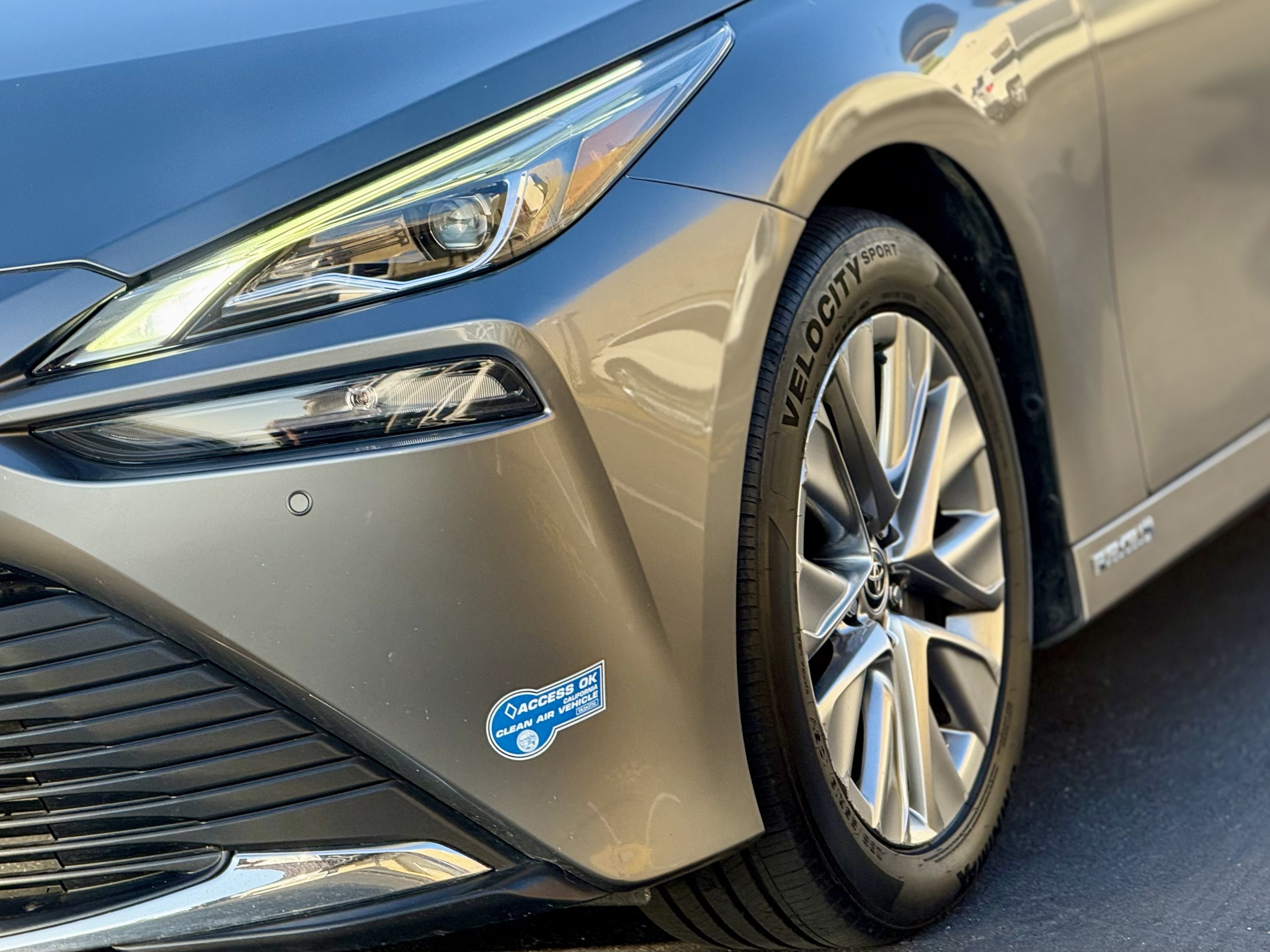 Used 2021 Toyota Mirai w/ Advanced Technology Package RWD image 6