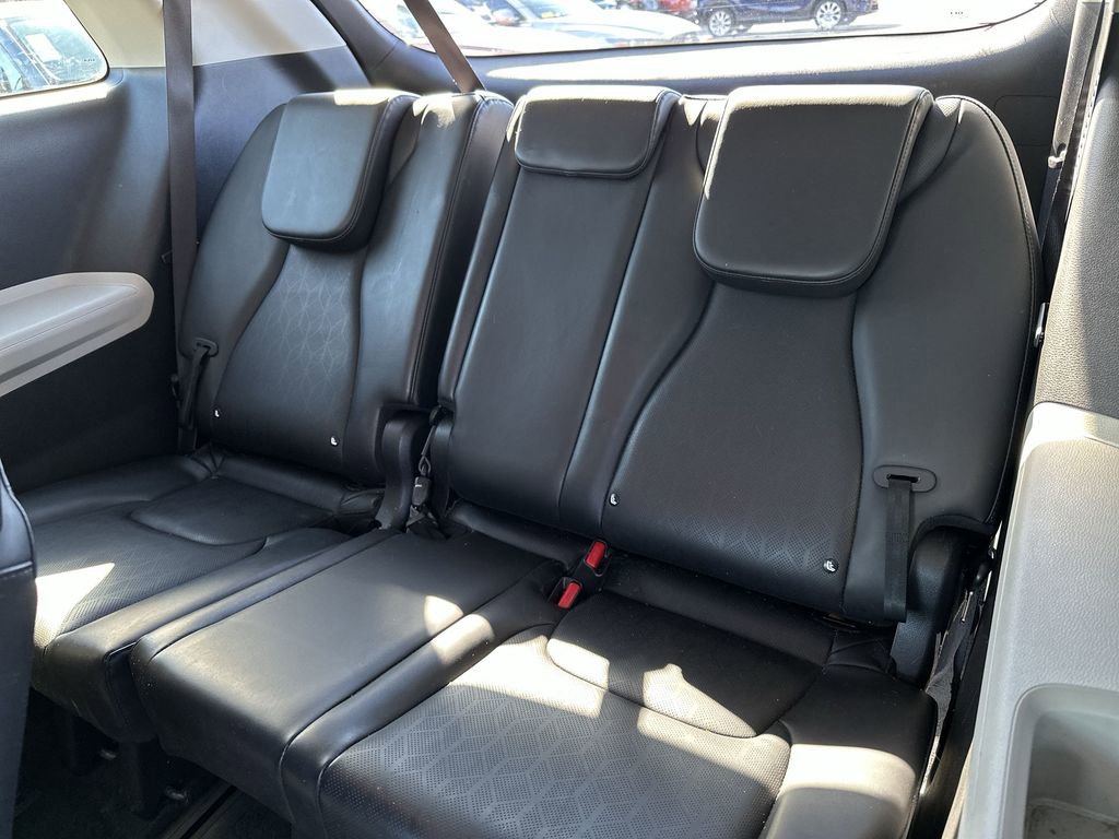 Used 2023 Kia Carnival LX image 21