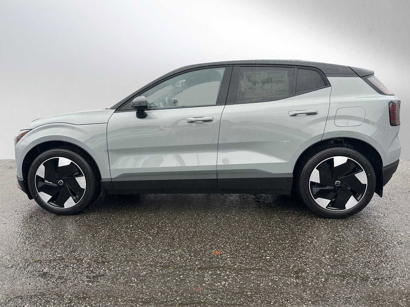 New 2026 Volvo EX30 Plus w/ Protection Package Premier AWD/4WD image 6
