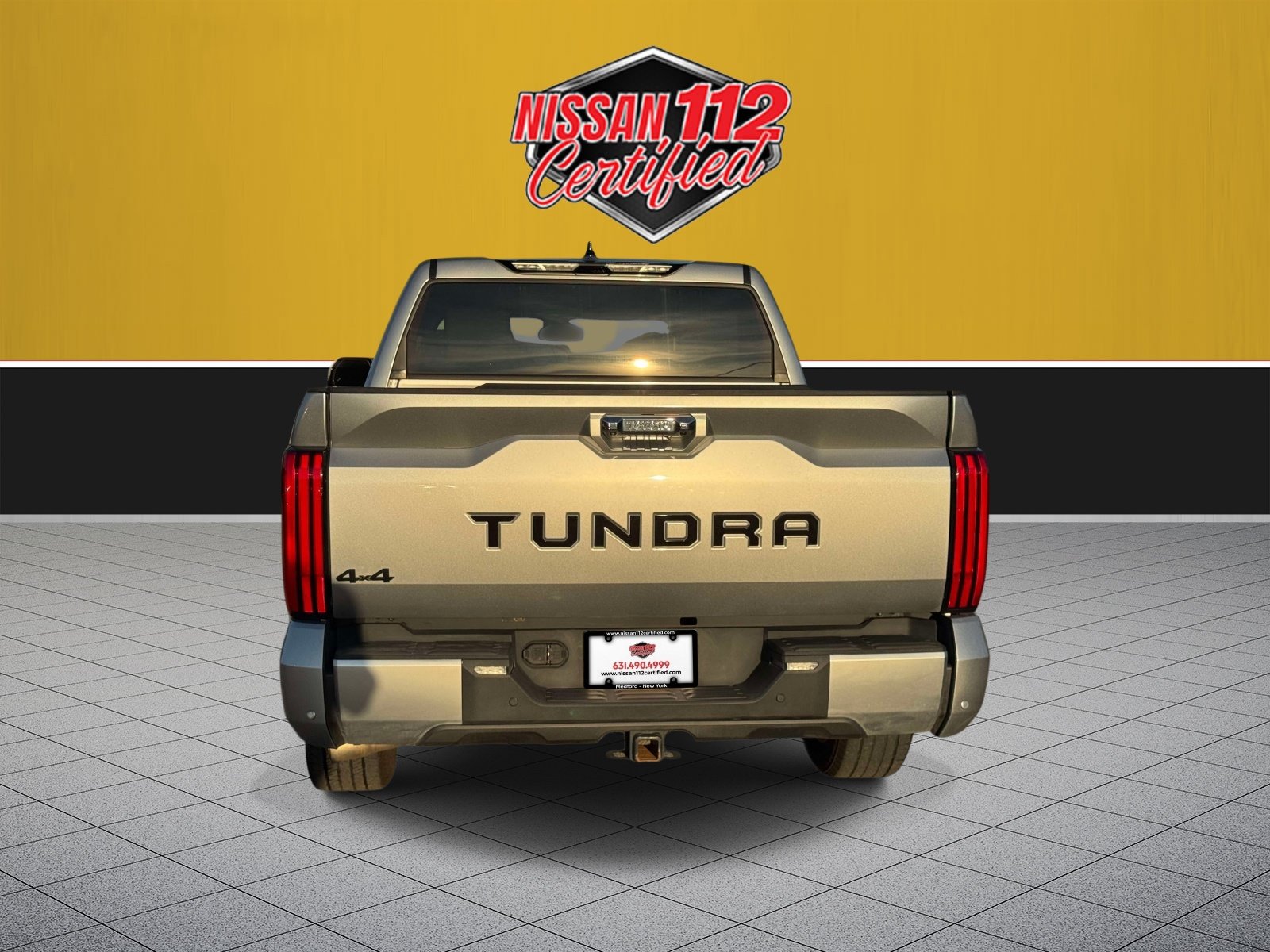 Used 2023 Toyota Tundra Limited w/ Power Package AWD/4WD image 8