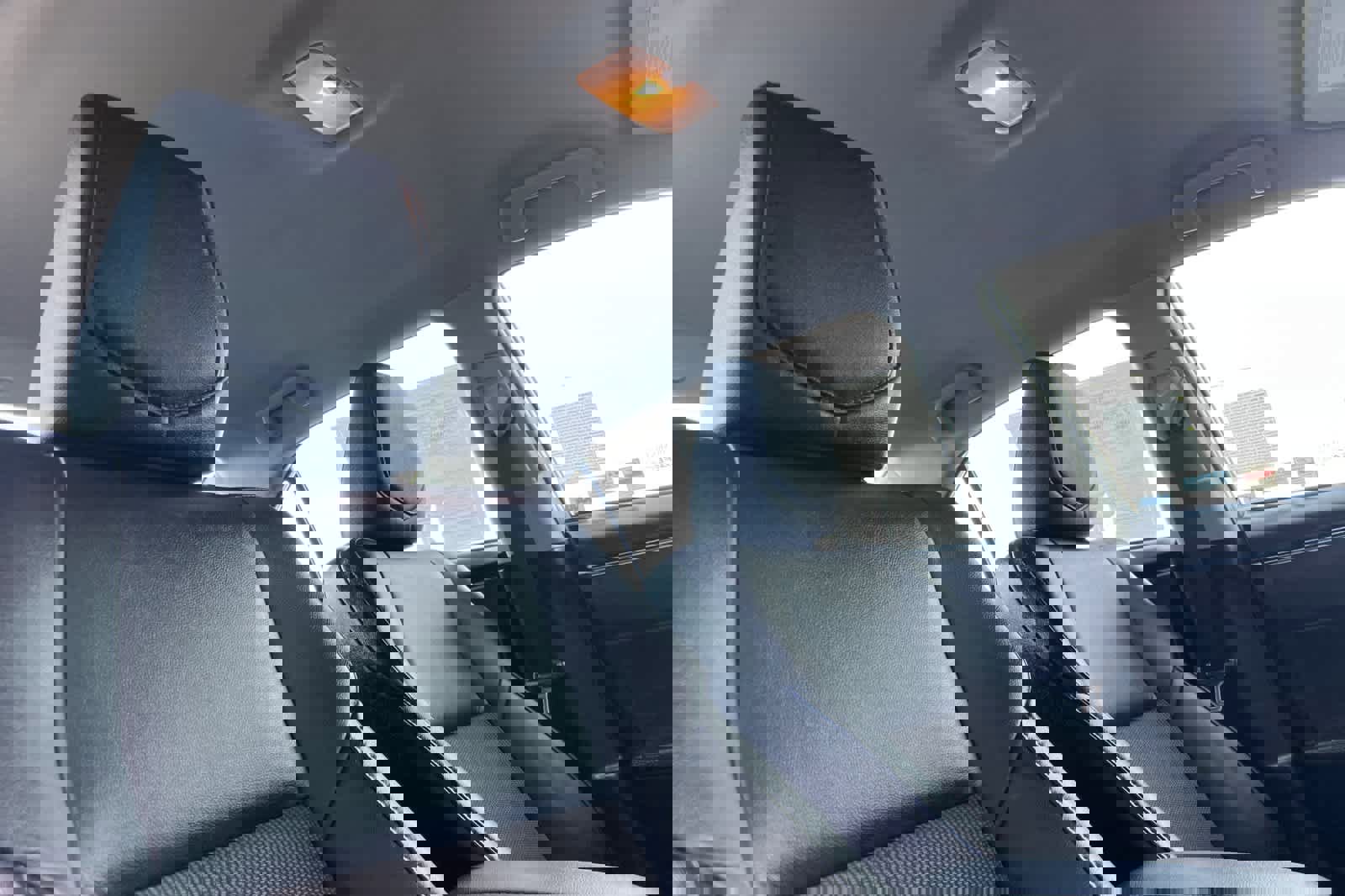 Used 2018 Toyota Corolla SE FWD image 16