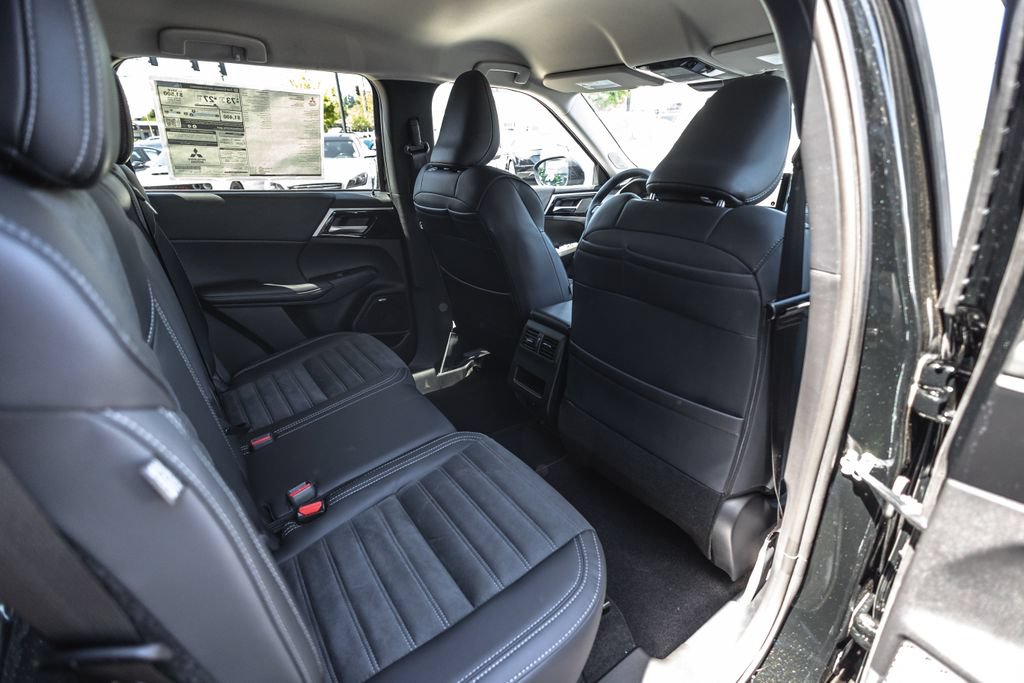 New 2026 Mitsubishi Outlander SE AWD/4WD image 25