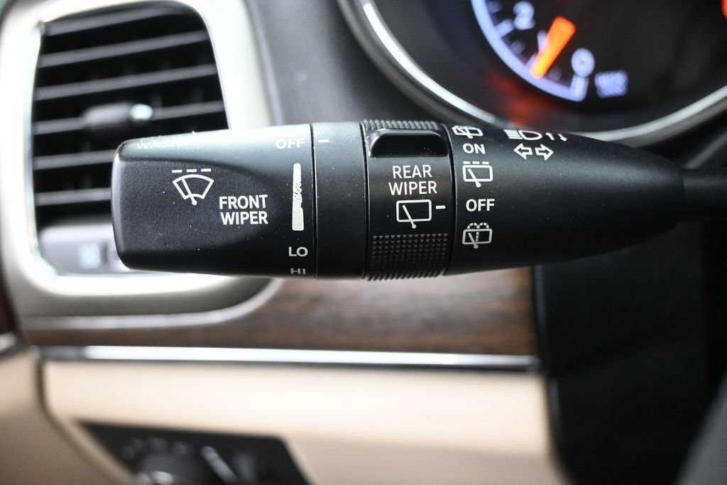 Used 2015 Jeep Grand Cherokee Limited w/ Trailer Tow Group IV AWD/4WD image 19